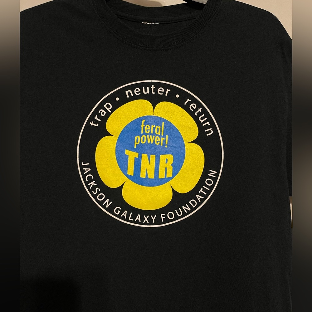 TNR Trap Neuter & Return Crazy Cat Lady Preshrunk Cotton T-shirt Size L